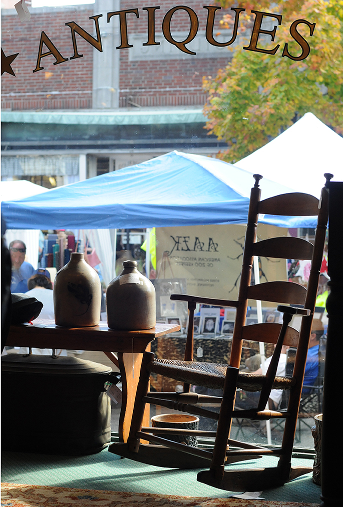 Antiques Marketplace Visit CT